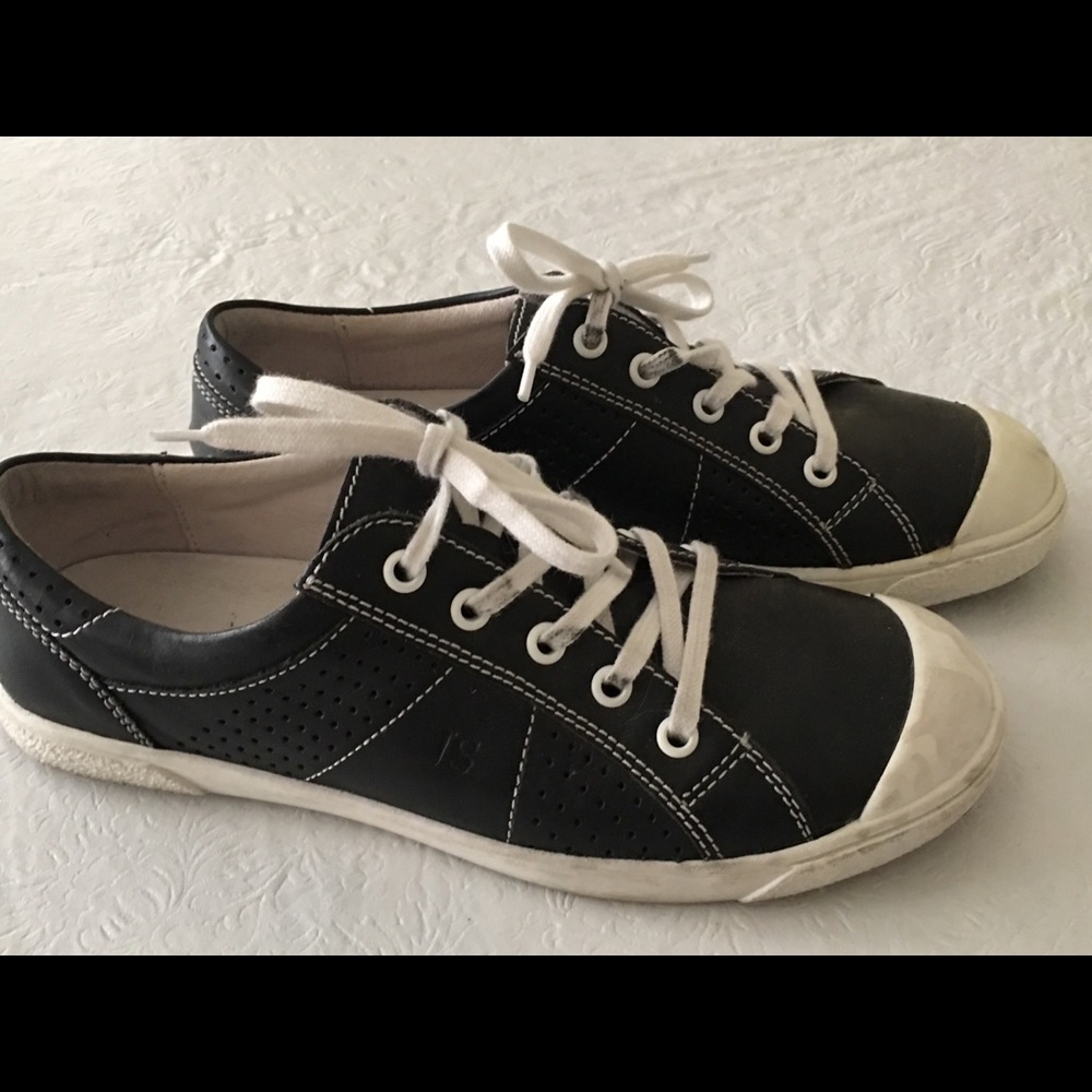 Josef Siebel black and white comfort sneaker